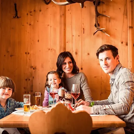 Alpenrose Aktiv & Sport 4*